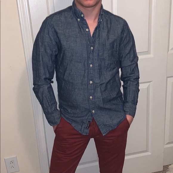 American Eagle Outfitters Other - American Eagle chambray button up